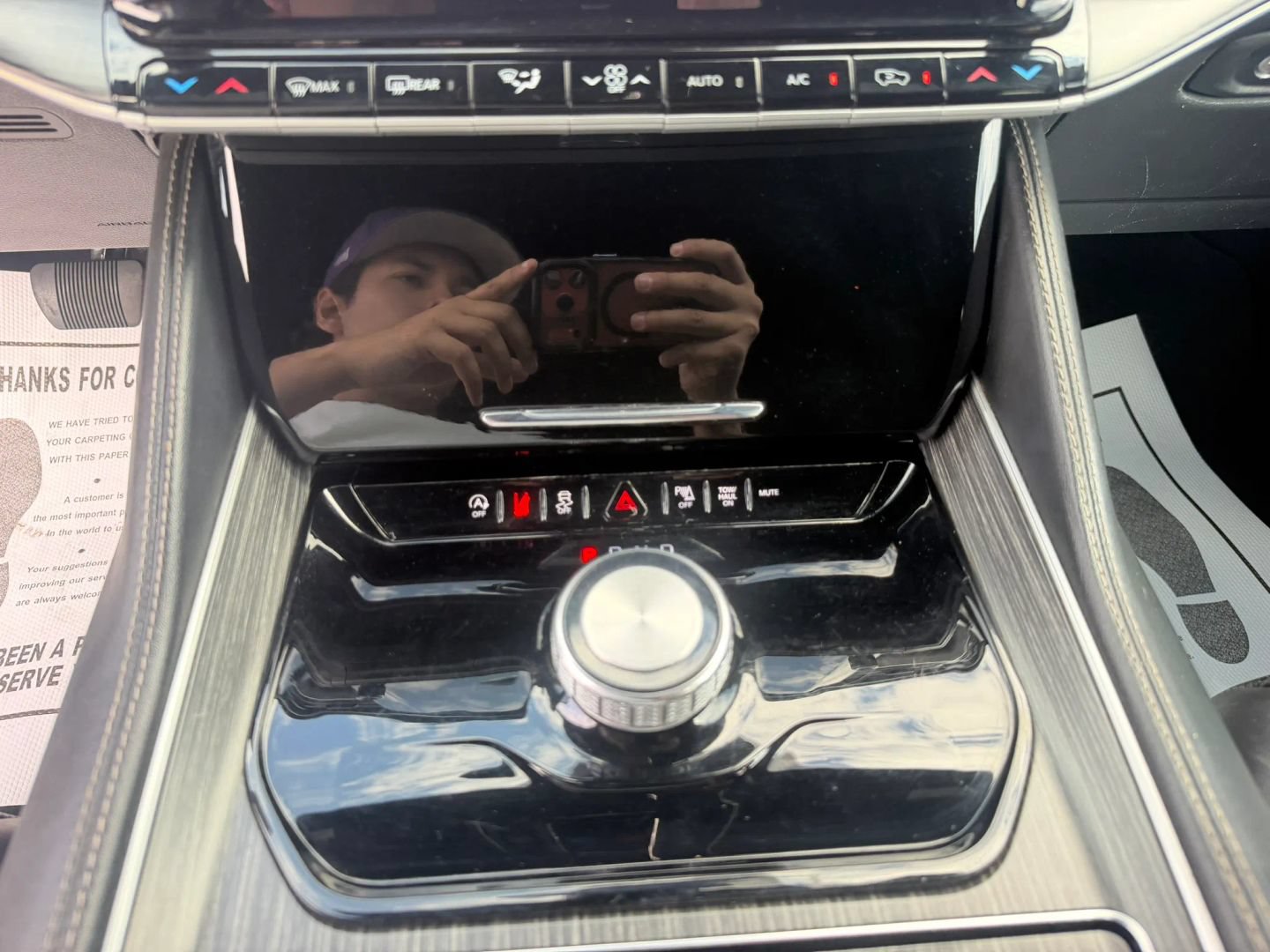 Used 2024 Jeep Wagoneer L Series II RWD image 52