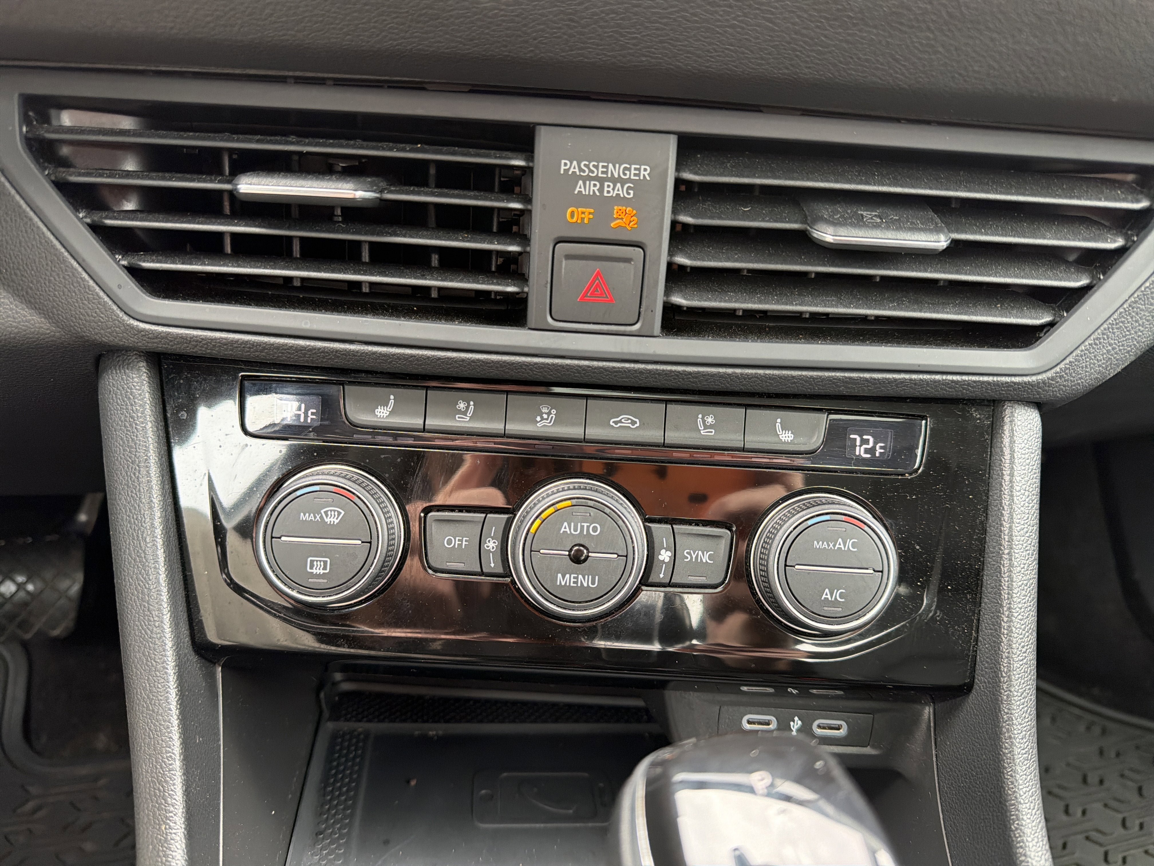 Used 2023 Volkswagen Jetta SEL FWD image 19