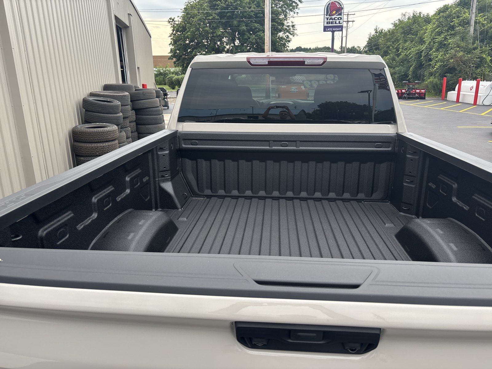 New 2026 Chevrolet Silverado 2500 Custom w/ Custom Convenience Package AWD/4WD image 9