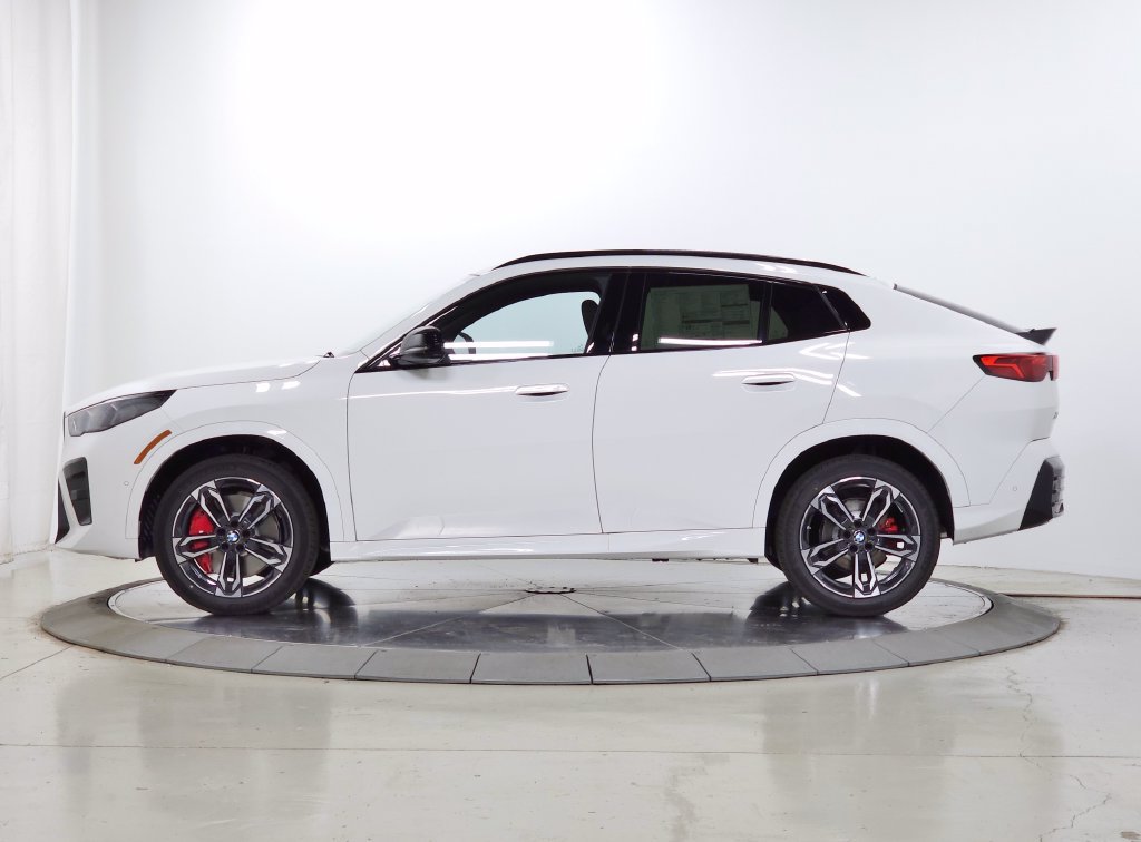 New 2026 BMW X2 xDrive28i w/ Technology Package AWD/4WD image 4