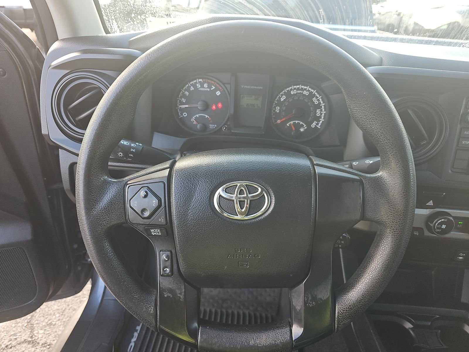 Used 2017 Toyota Tacoma SR w/ SR Convenience Package RWD image 14