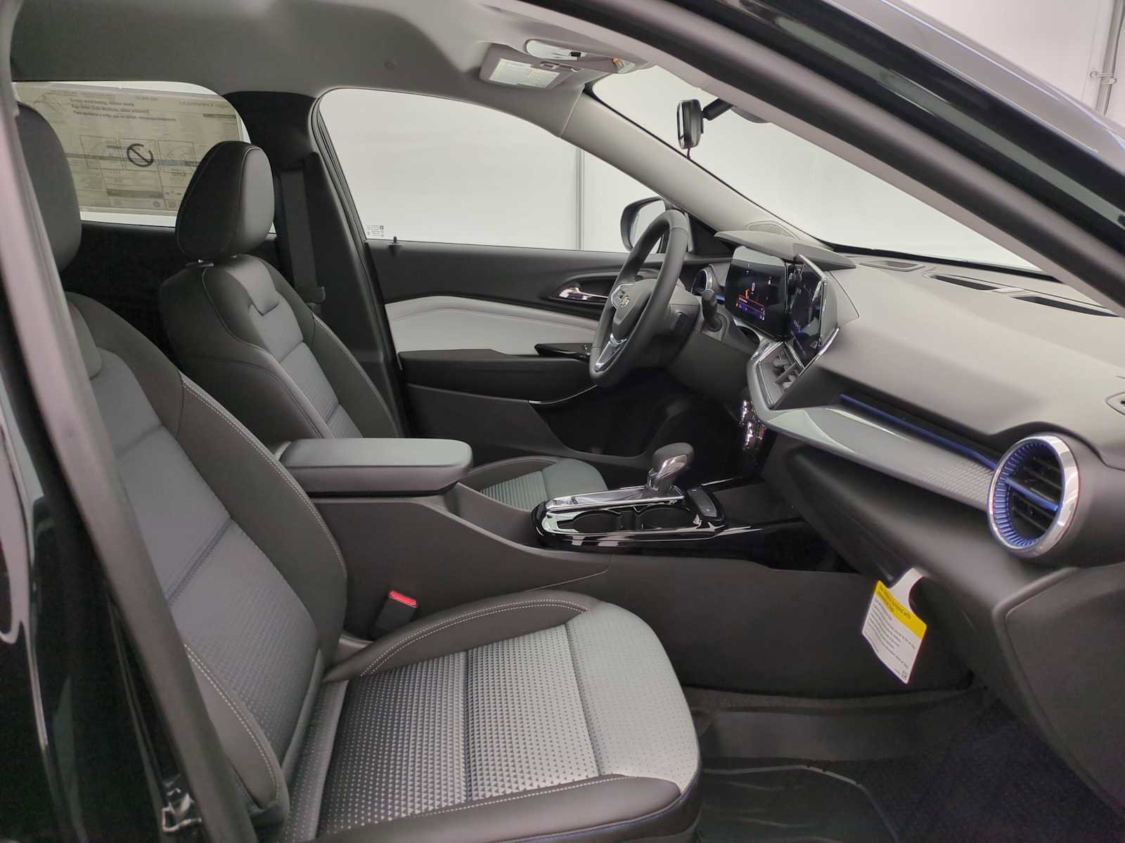 New 2026 Chevrolet Trax LT w/ Driver Confidence Package image 20