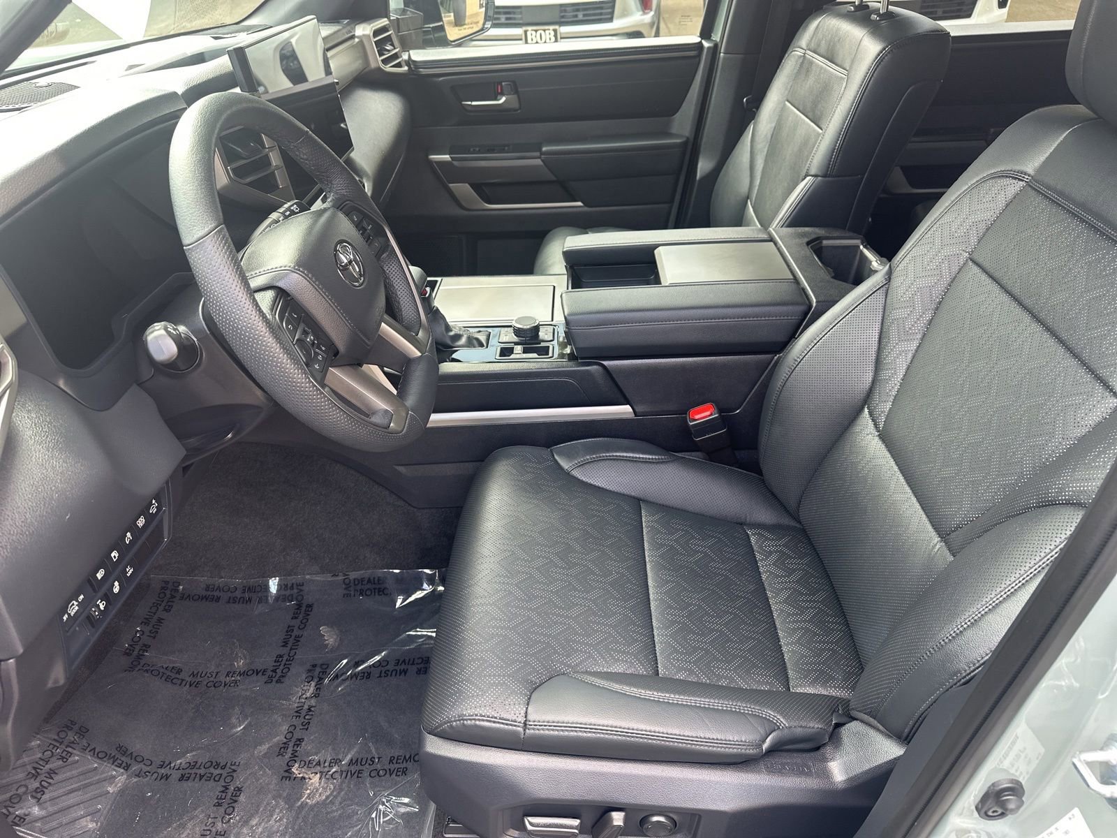Used 2025 Toyota Sequoia SR5 w/ SR5 Premium Package AWD/4WD image 29