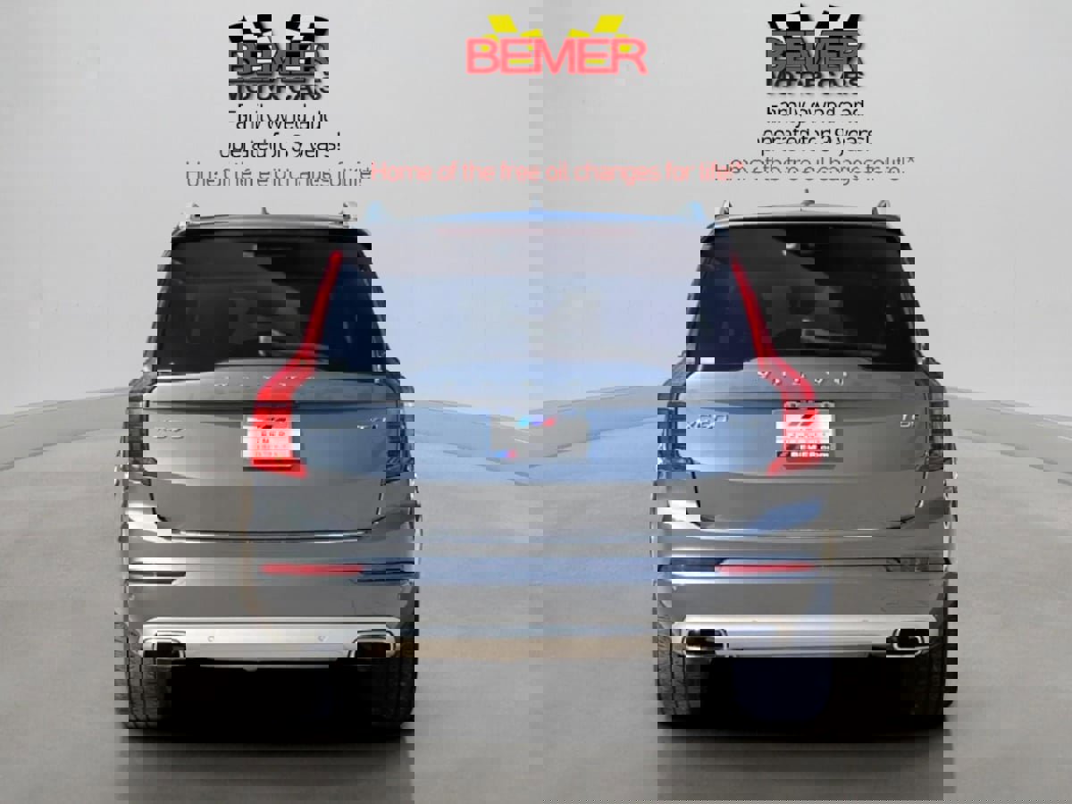 Used 2018 Volvo XC90 T6 Momentum w/ Convenience Package image 4