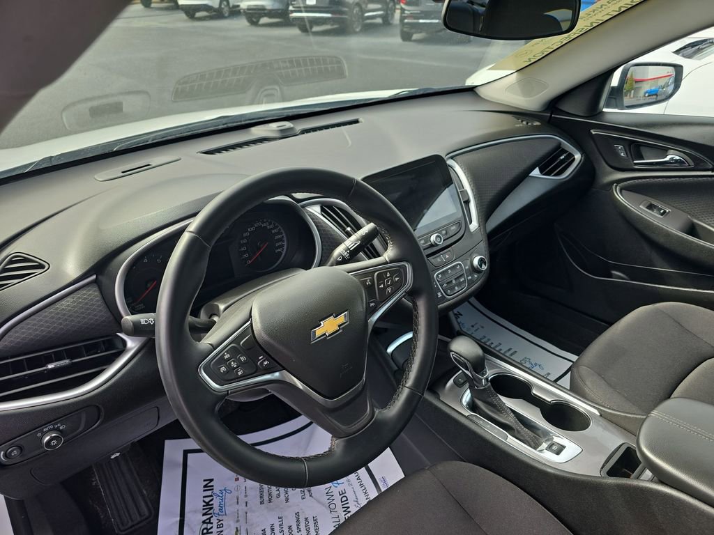 Used 2024 Chevrolet Malibu LT w/ Sport Edition FWD image 10