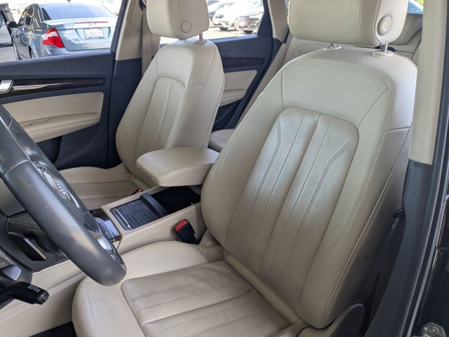 Used 2019 Audi Q5 2.0T Premium Plus w/ Premium Plus Package AWD/4WD image 17