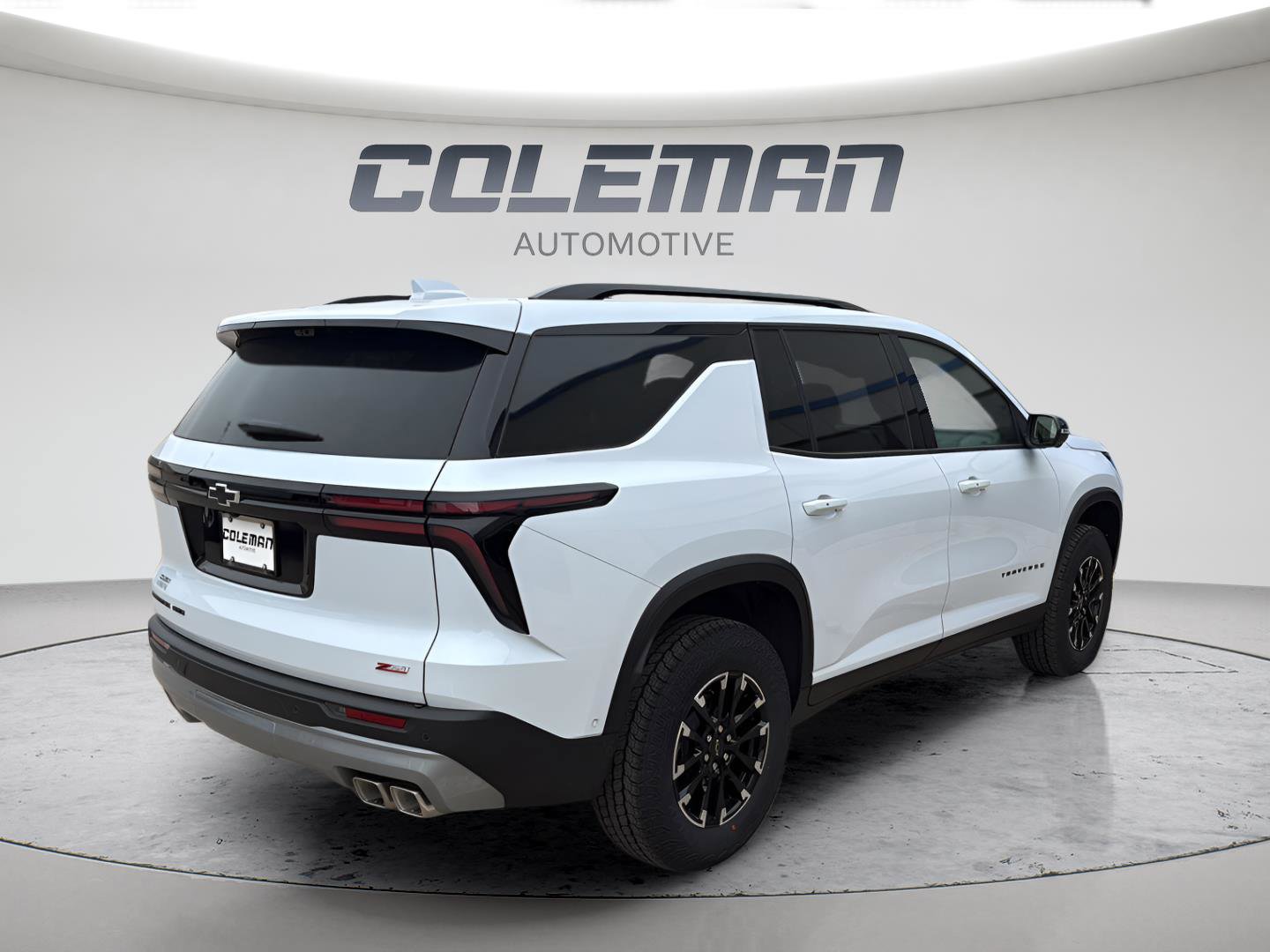 New 2026 Chevrolet Traverse Z71 w/ Enhanced Driving Package image 5