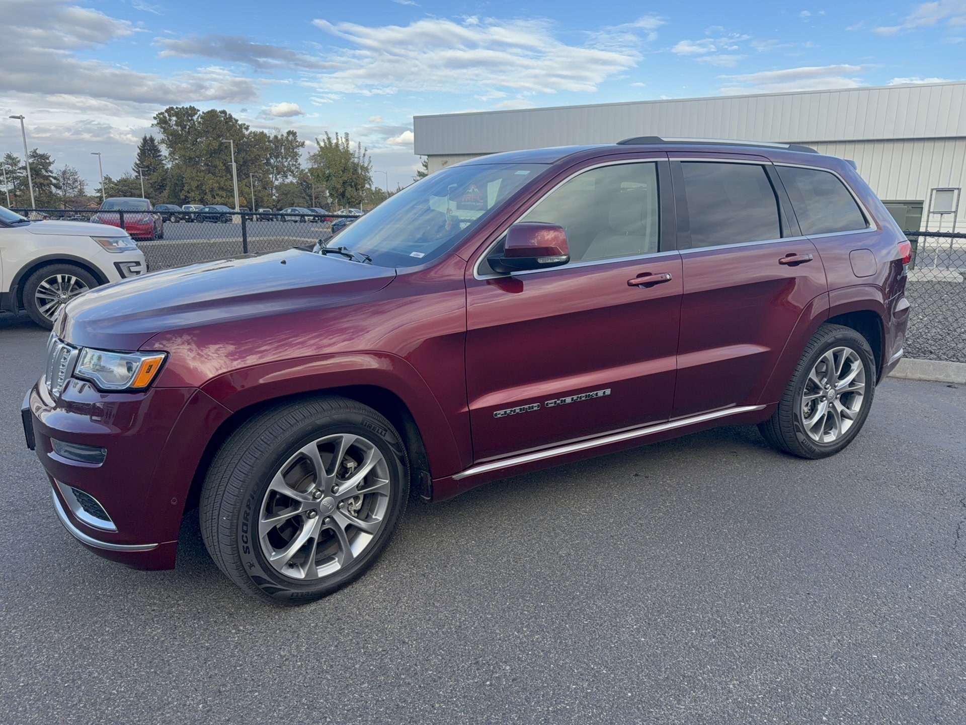 Used 2021 Jeep Grand Cherokee Summit w/ Platinum Series Group AWD/4WD image 37