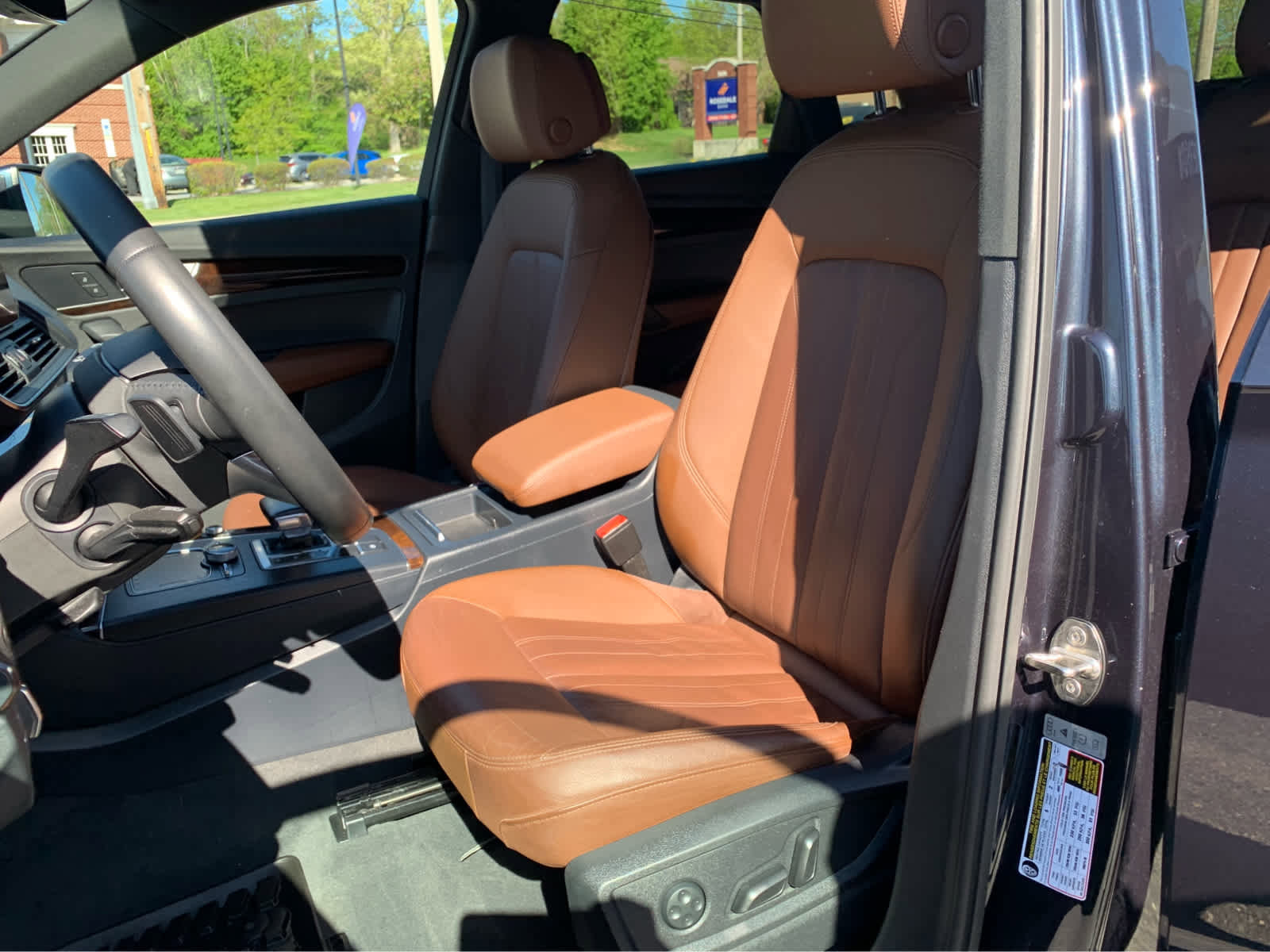 Used 2018 Audi Q5 2.0T Premium Plus w/ Premium Plus Package AWD/4WD image 11