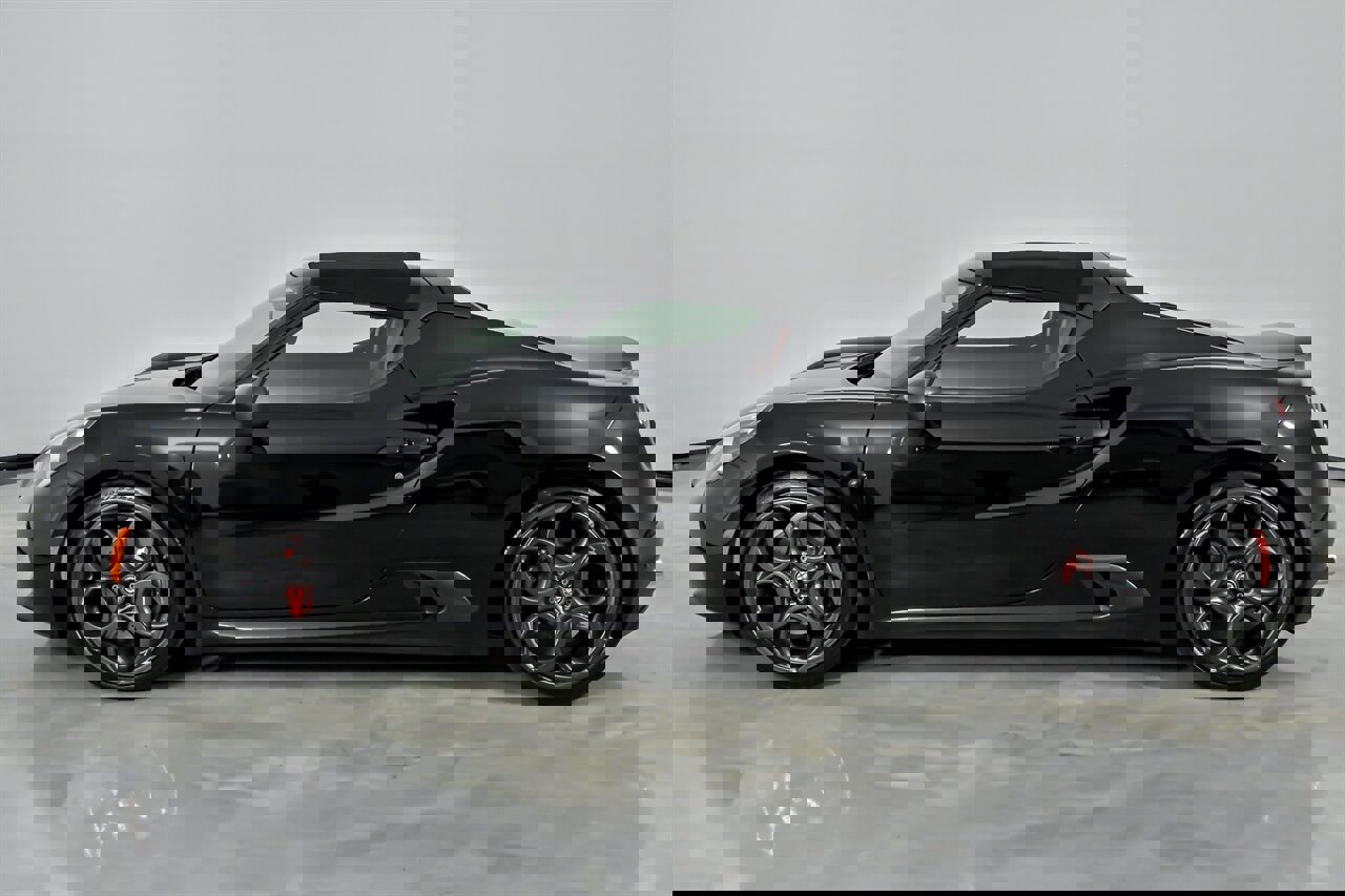 Used 2020 Alfa Romeo 4C Spider image 8