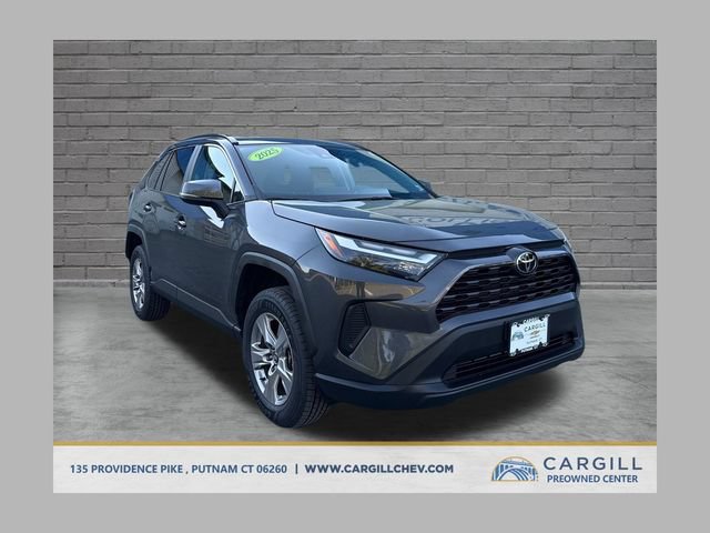 Used 2025 Toyota RAV4 XLE AWD/4WD image 1