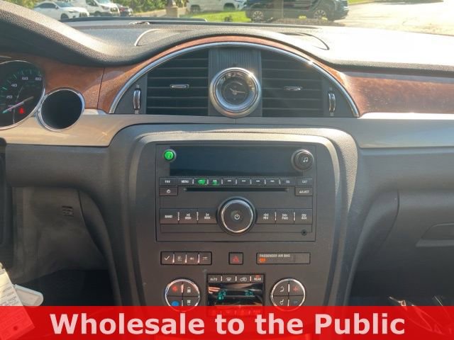 Used 2011 Buick Enclave CXL image 21