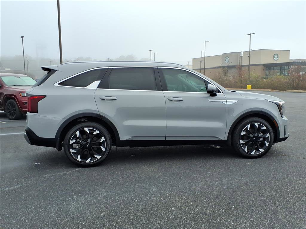 Used 2025 Kia Sorento EX w/ Panoramic Sunroof Package image 20
