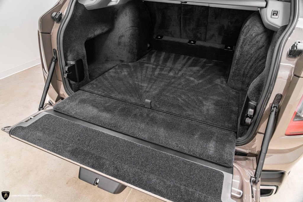 Used 2025 Rolls-Royce Cullinan w/ Dynamic Package image 20