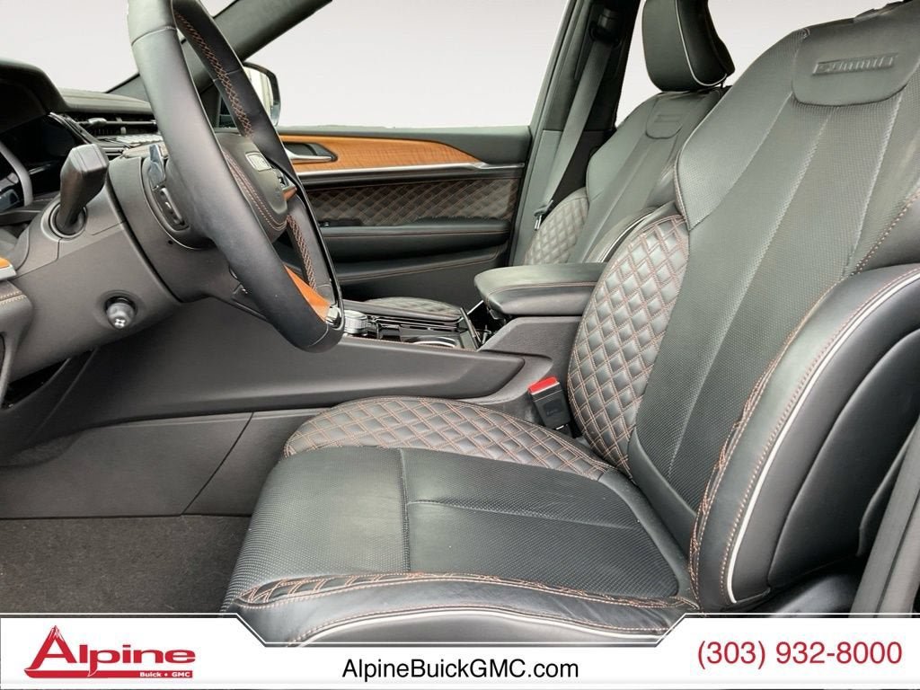 Used 2022 Jeep Grand Cherokee L Summit AWD/4WD image 9