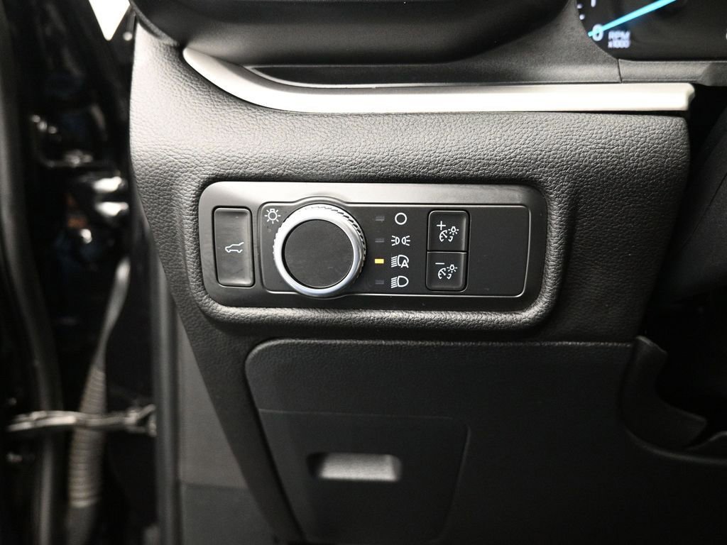 Used 2022 Ford Explorer XLT image 13