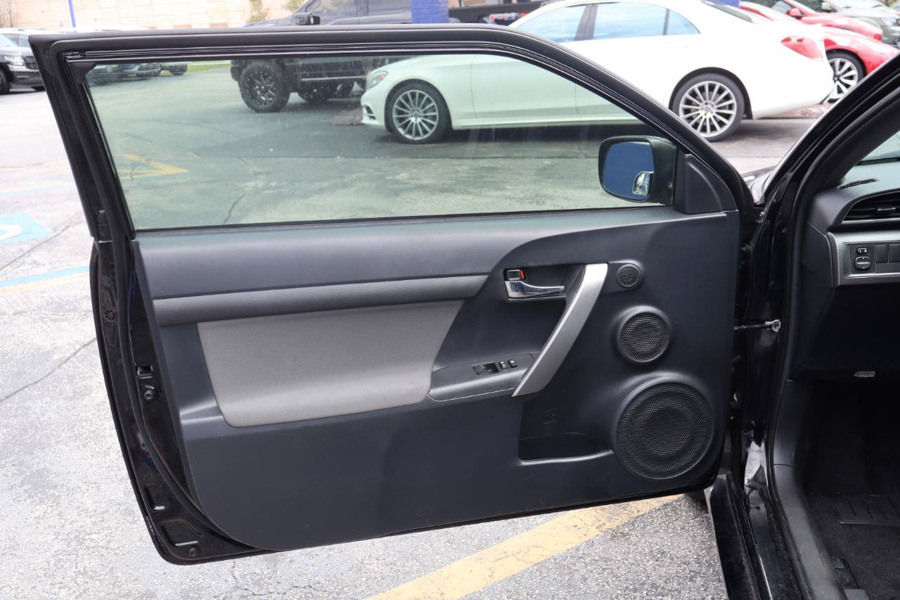 Used 2016 Scion tC FWD image 12