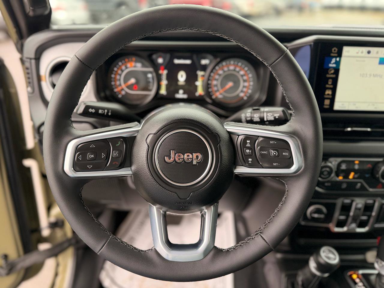 Used 2026 Jeep Wrangler Sahara AWD/4WD image 14