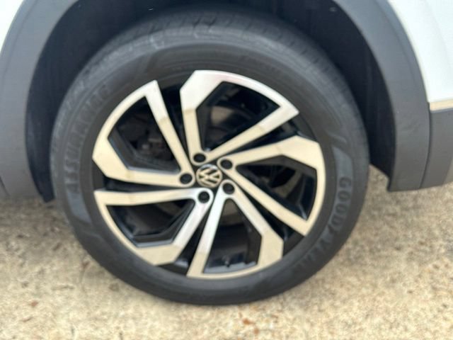 Used 2022 Volkswagen Atlas SEL AWD/4WD image 34