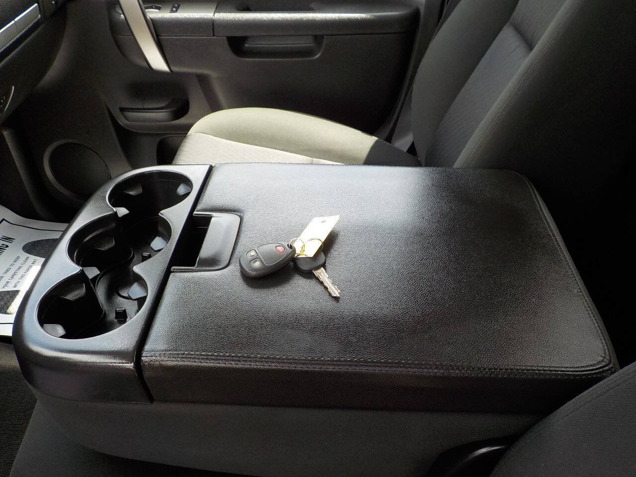Used 2013 Chevrolet Silverado 1500 LT w/ Interior Plus Package AWD/4WD image 25