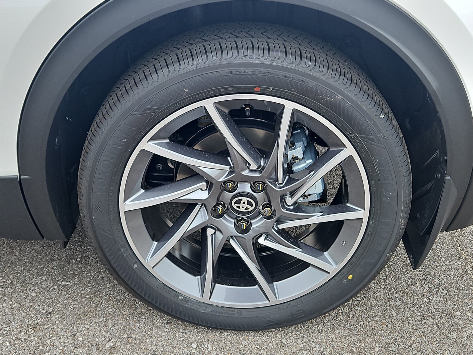 New 2026 Toyota C-HR AWD/4WD image 5