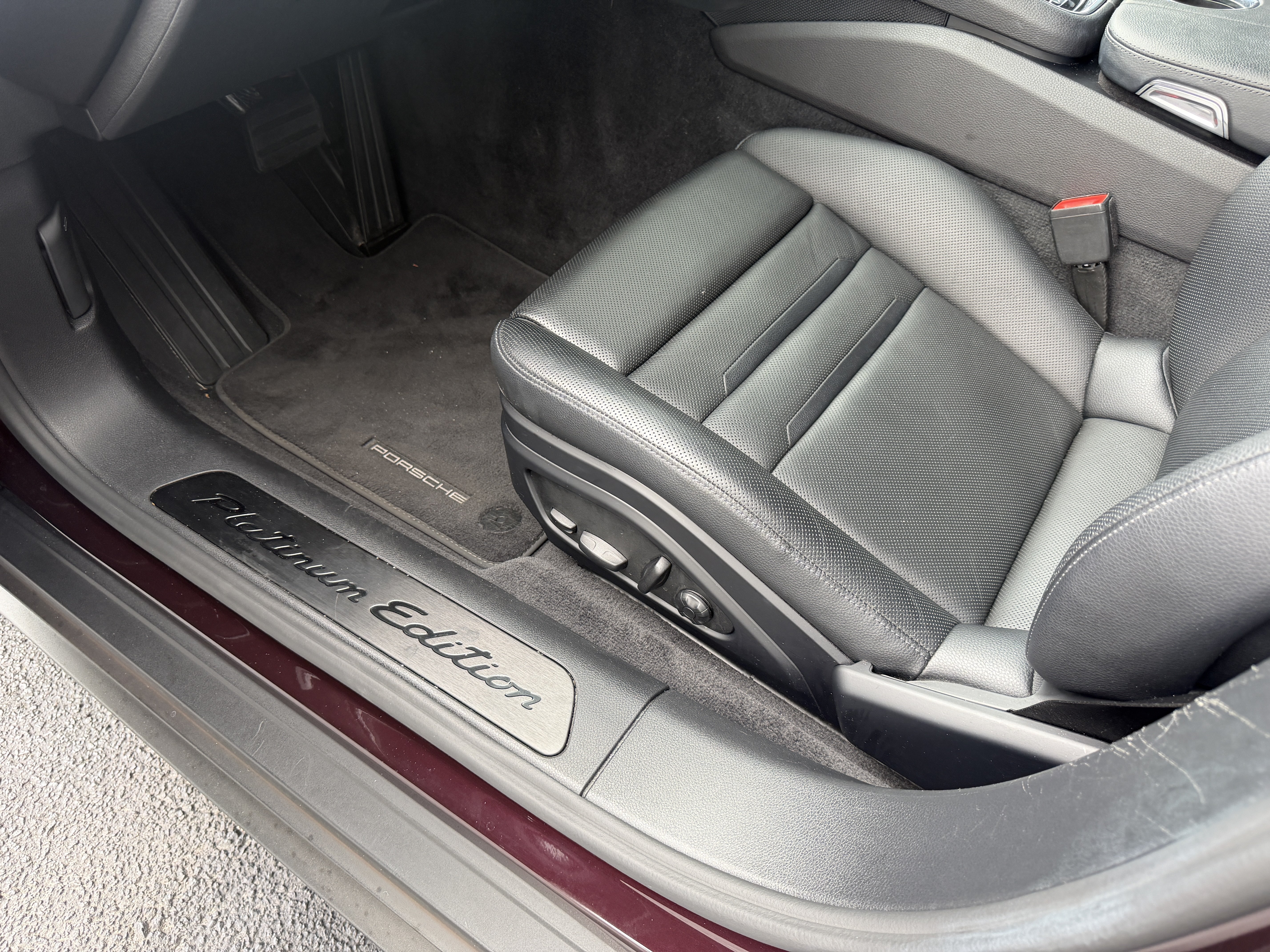 Certified 2023 Porsche Panamera 4 Platinum Edition AWD/4WD image 22