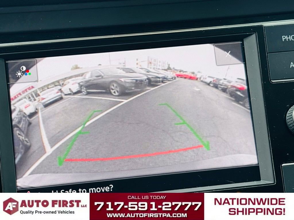 Used 2023 Volkswagen Jetta SE image 12