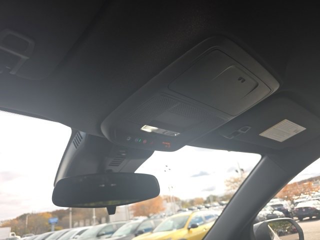 New 2026 Chevrolet Traverse LT image 18