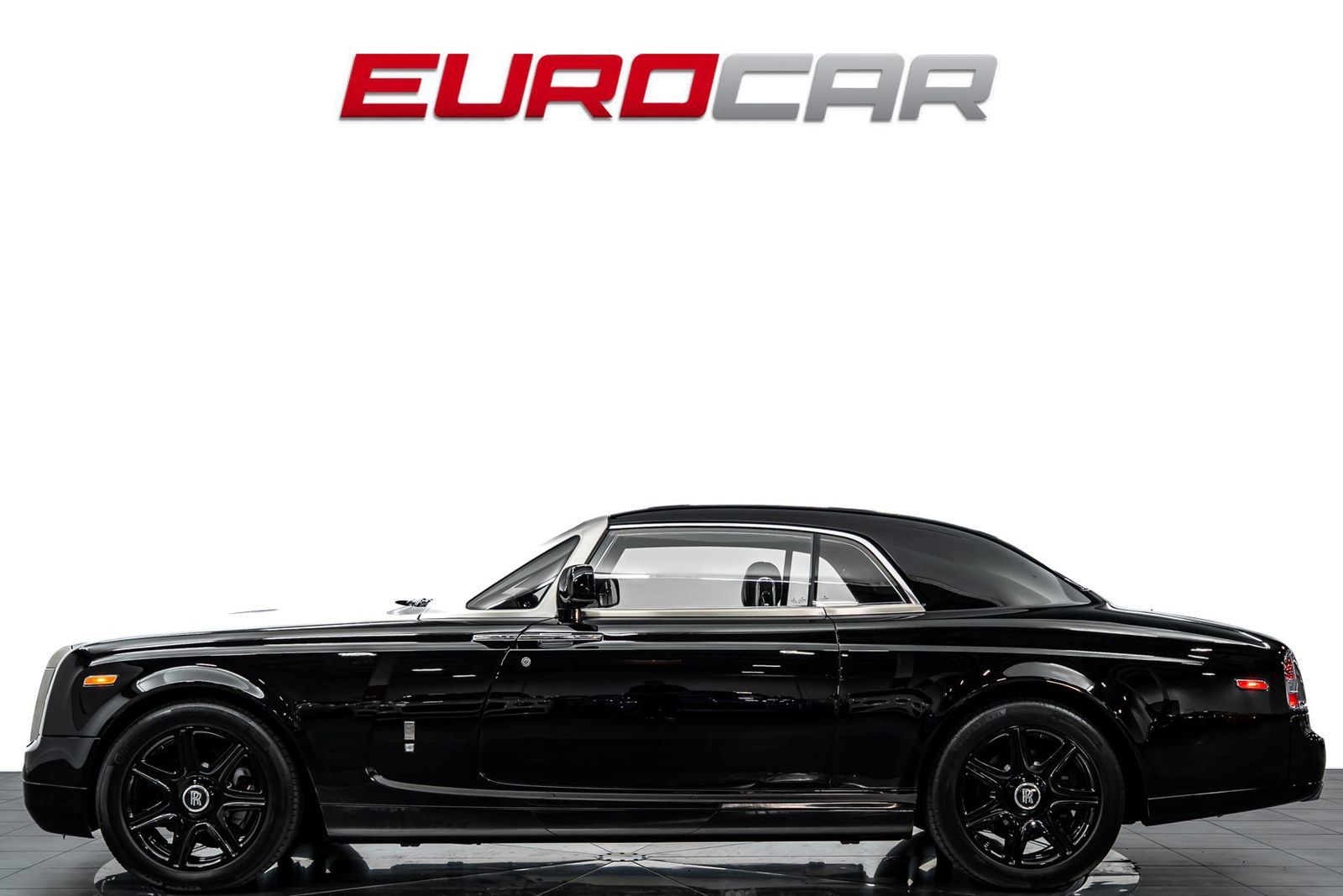Used 2010 Rolls-Royce Phantom Coupe image 2