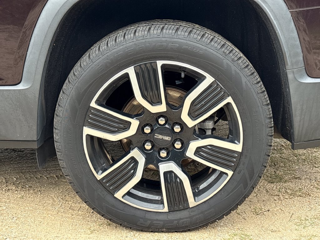Used 2021 GMC Acadia SLT w/ Elevation Edition FWD image 14