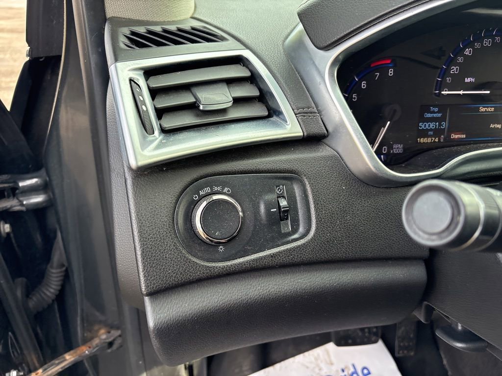 Used 2016 Cadillac SRX Luxury image 36