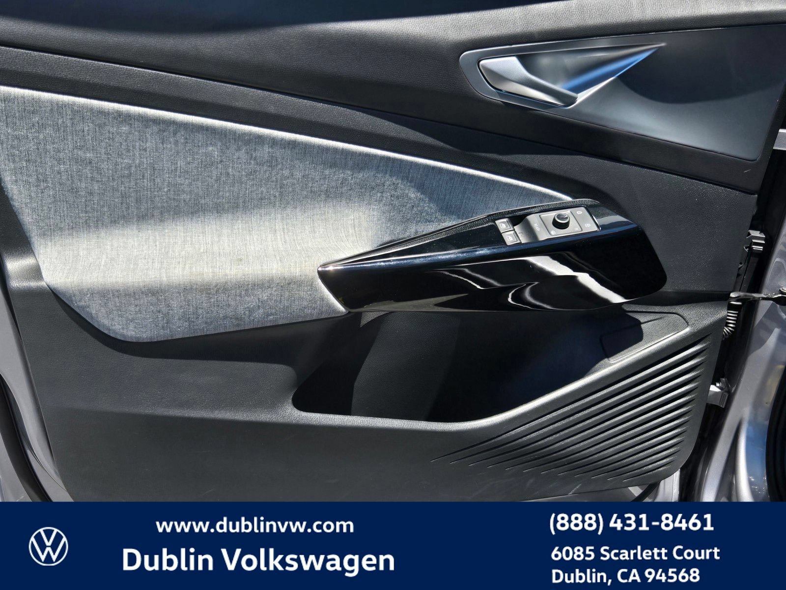 Used 2023 Volkswagen ID.4 Pro RWD image 10