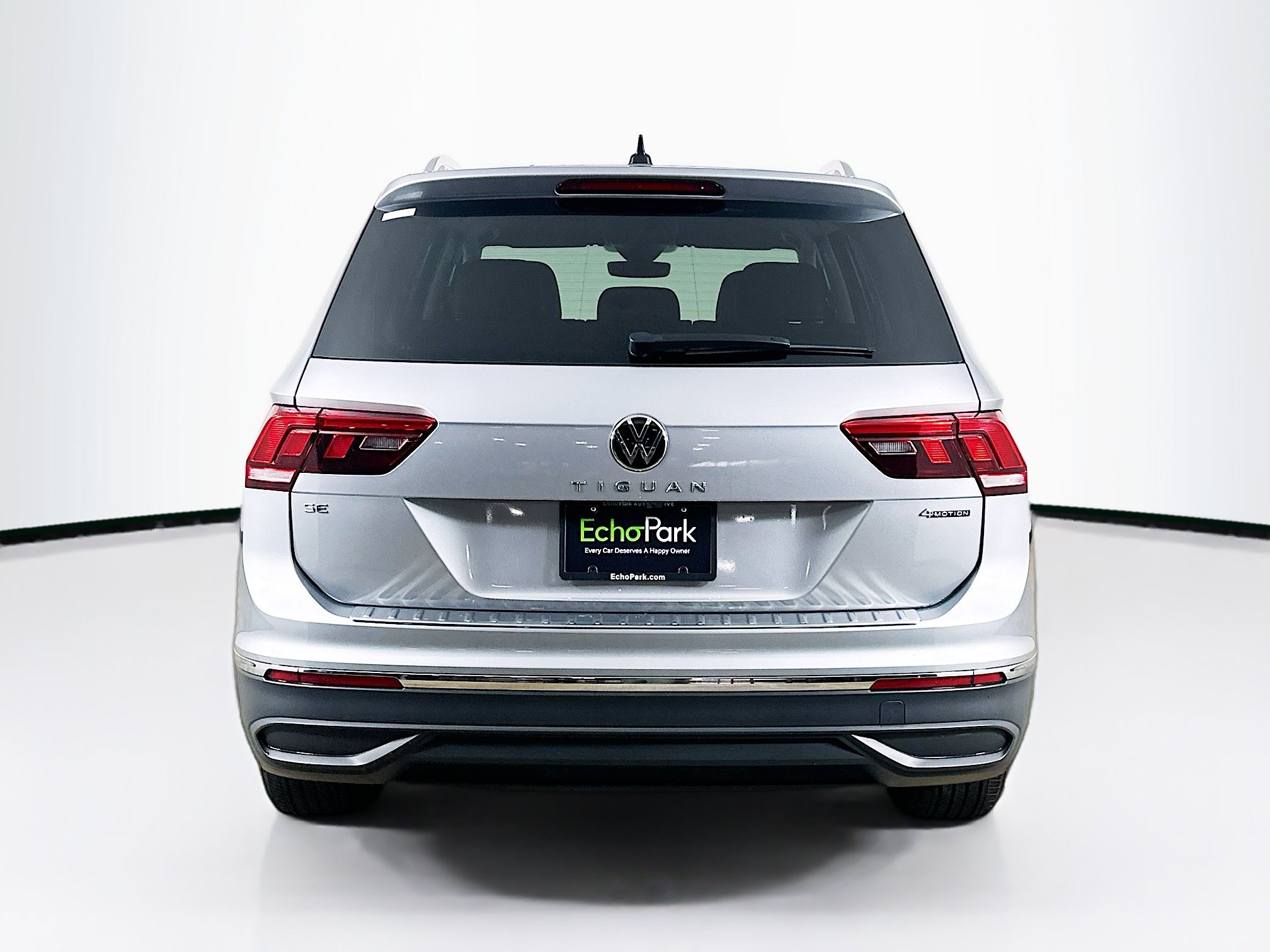 Used 2023 Volkswagen Tiguan SE AWD/4WD image 7
