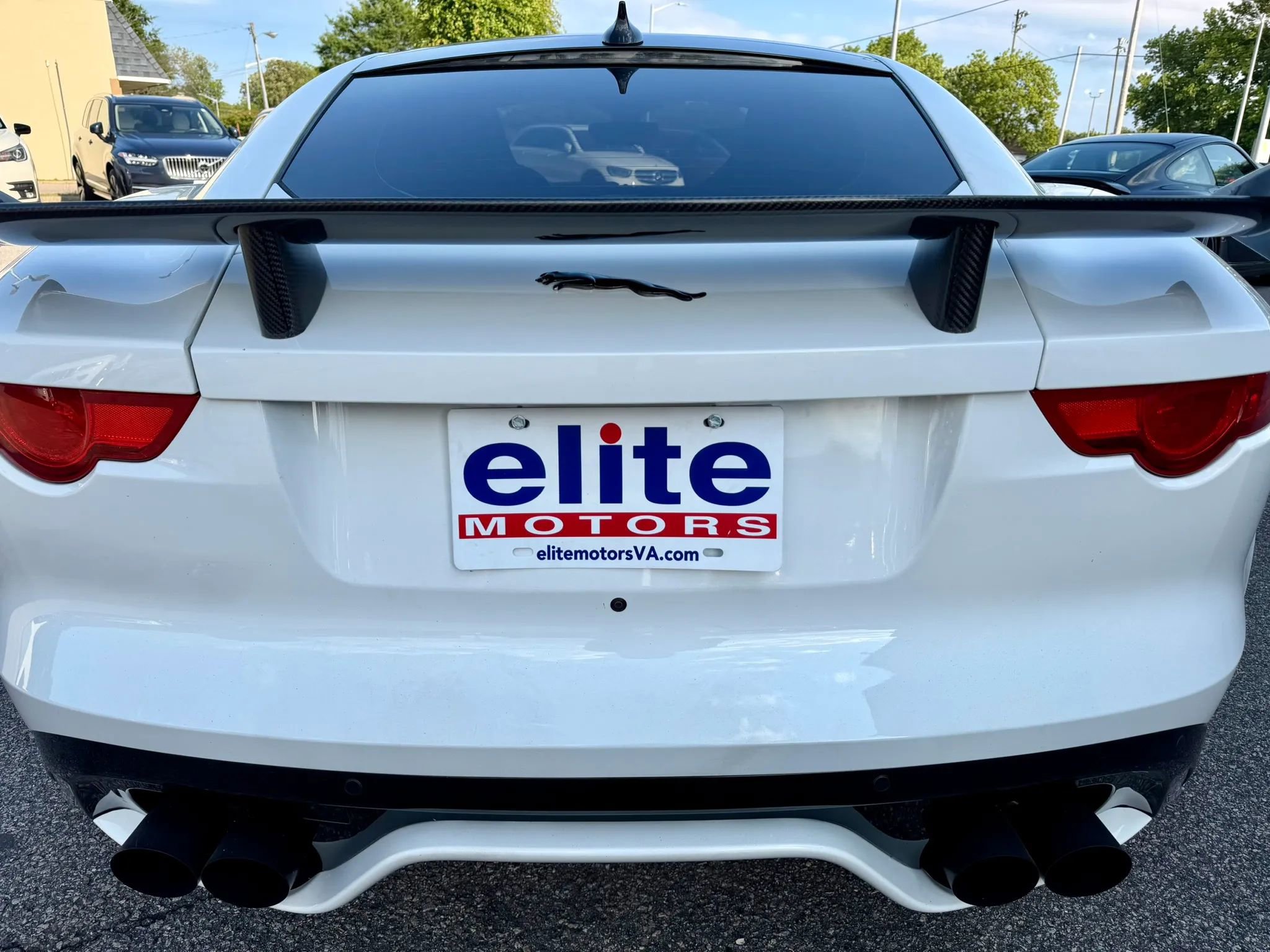 Used 2017 Jaguar F-TYPE R AWD/4WD image 17