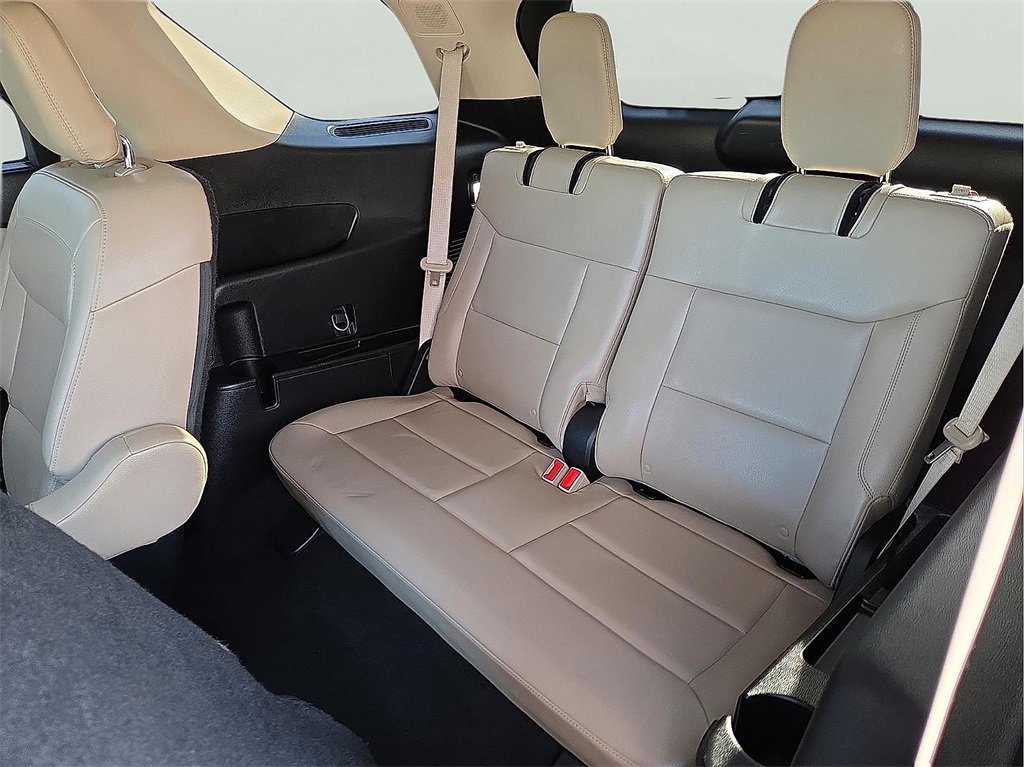 Used 2020 Ford Explorer Limited w/ Class III Trailer Tow Package image 14