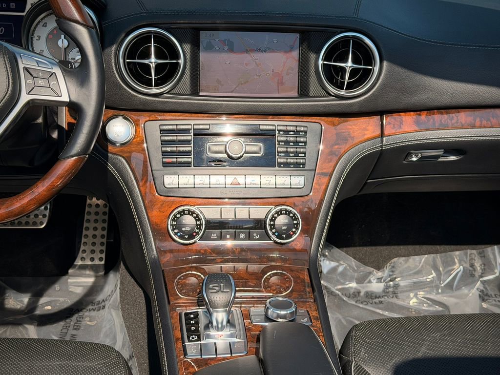 Used 2013 Mercedes-Benz SL 550 image 18