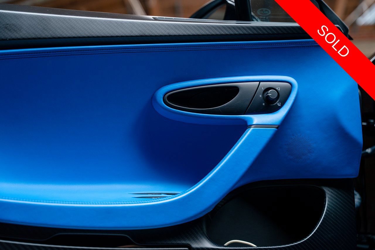 Used 2023 Bugatti Chiron Super Sport AWD/4WD image 31
