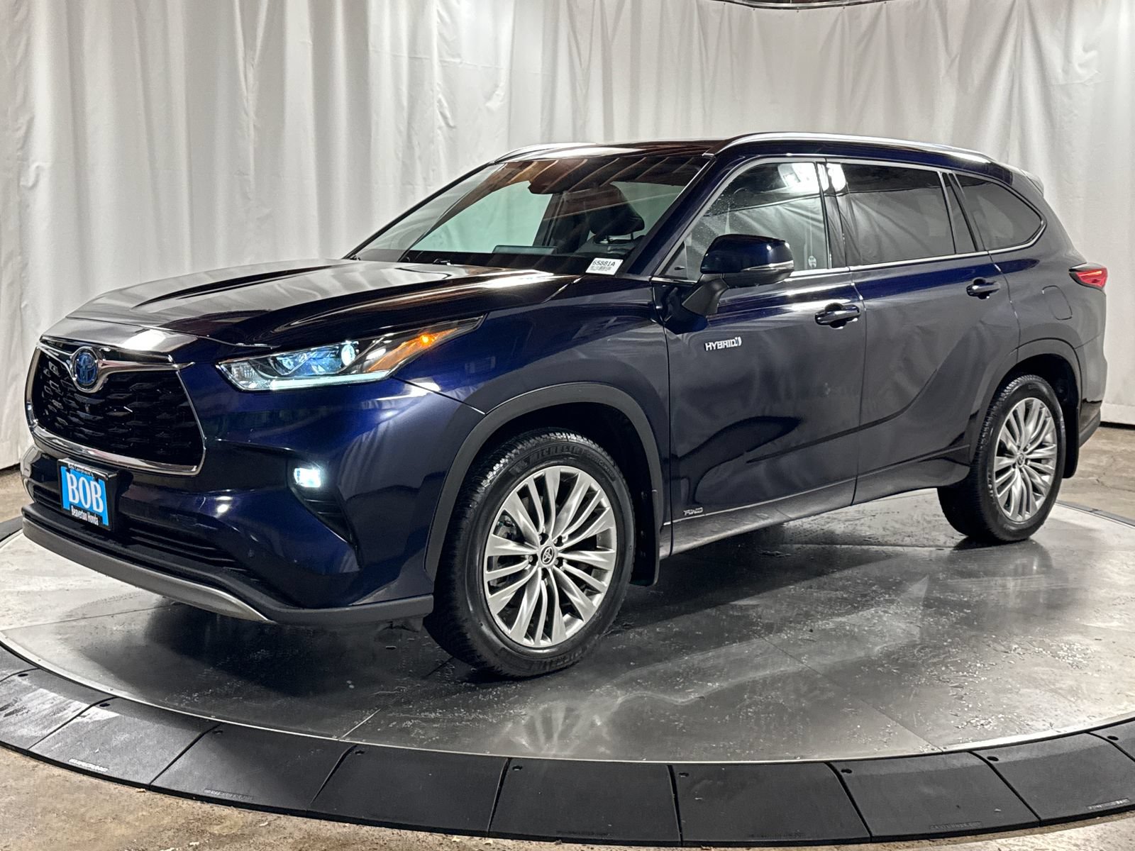Used 2021 Toyota Highlander Platinum AWD/4WD video 1
