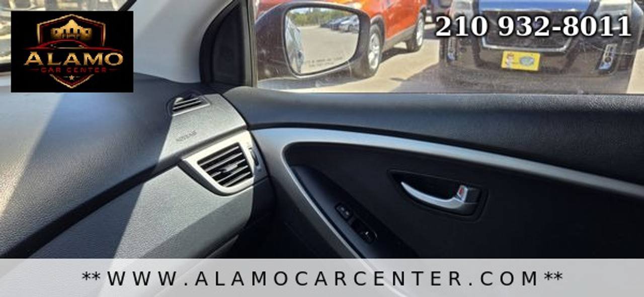 Used 2017 Hyundai Elantra GT FWD image 40
