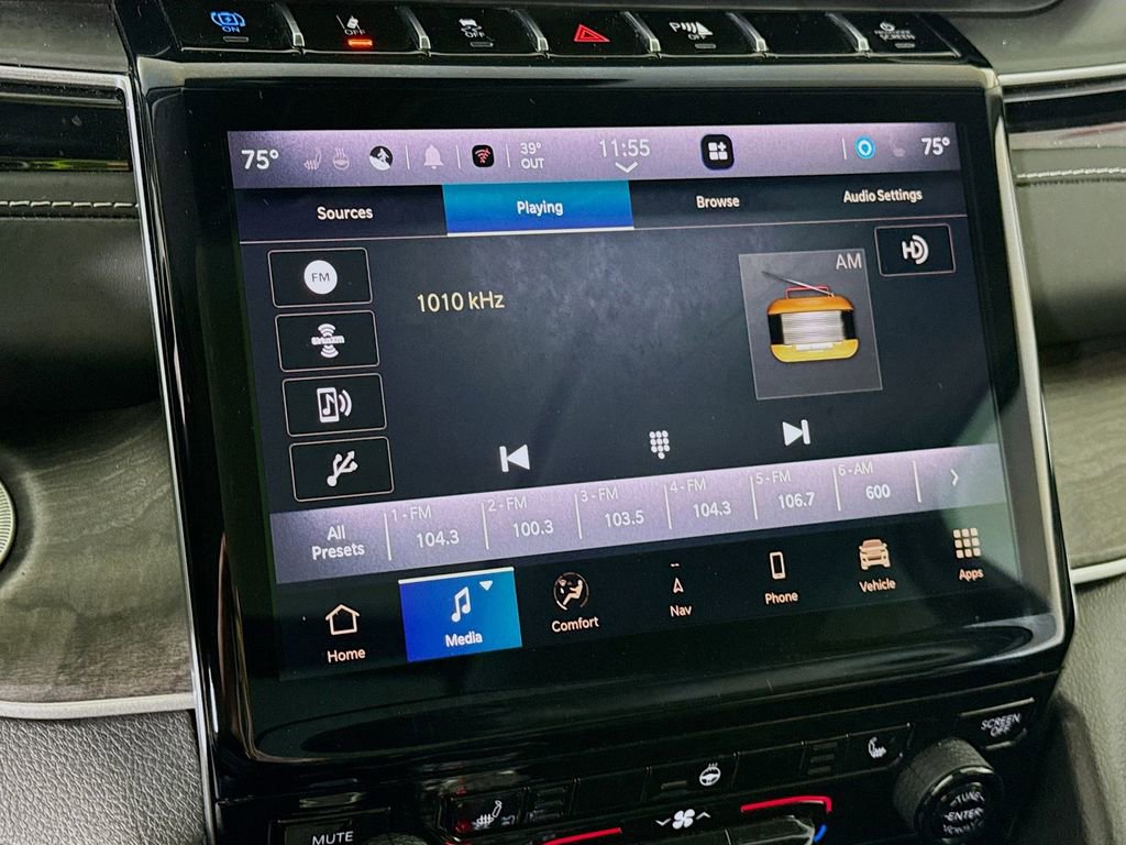 Used 2022 Jeep Grand Cherokee Limited 4xe image 7