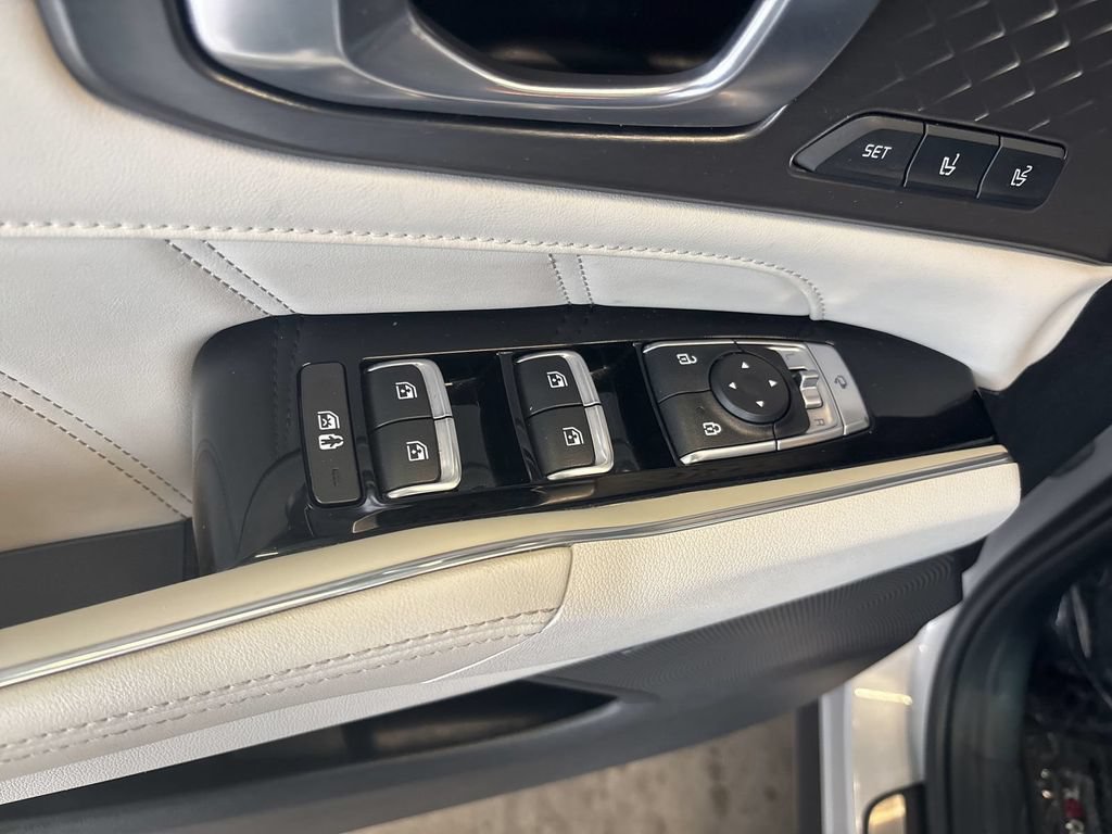 Certified 2024 Kia Sorento SX Prestige AWD/4WD image 22
