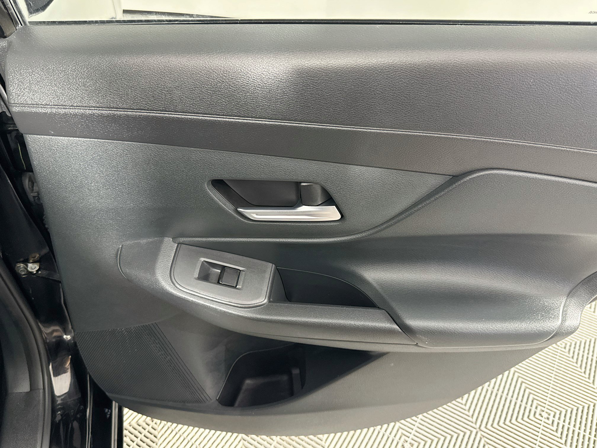 Used 2026 Nissan Sentra SV w/ SV Convenience Package FWD image 48