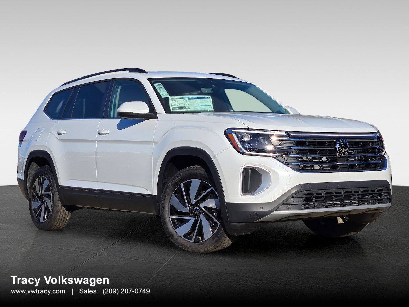 New 2026 Volkswagen Atlas SE