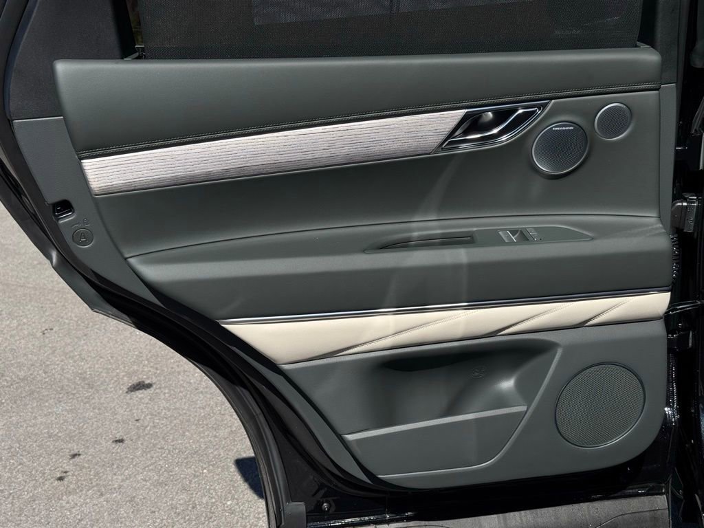 Used 2025 Genesis GV80 3.5T Prestige image 22