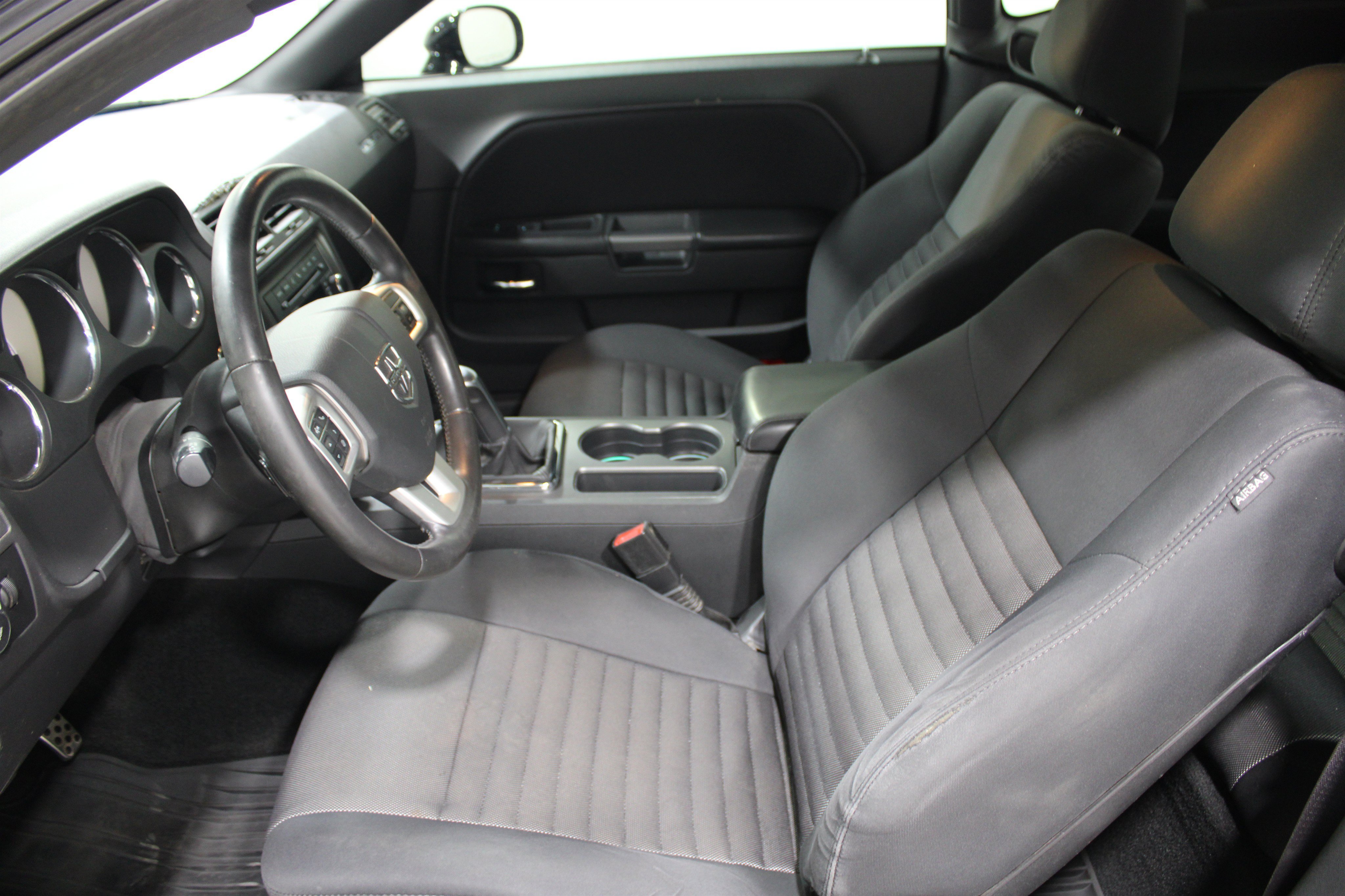Used 2014 Dodge Challenger R/T w/ Blacktop Package RWD image 3
