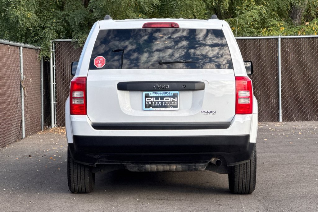 Used 2015 Jeep Patriot Sport FWD image 8