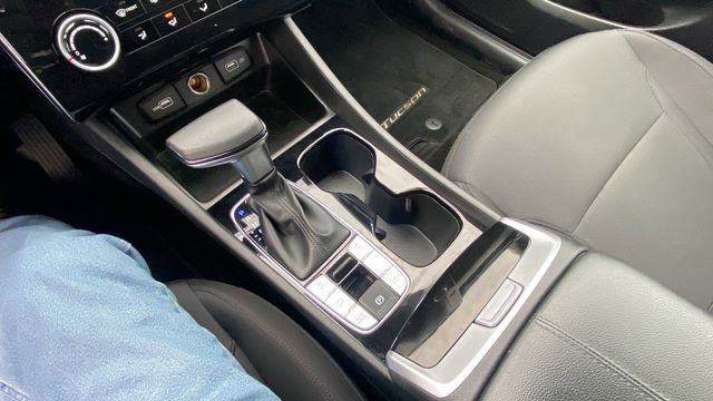Used 2022 Hyundai Tucson SE image 25