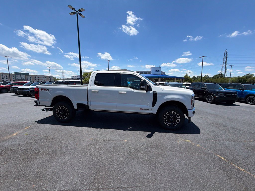 New 2026 Ford F350 4x4 Crew Cab Super Duty image 17