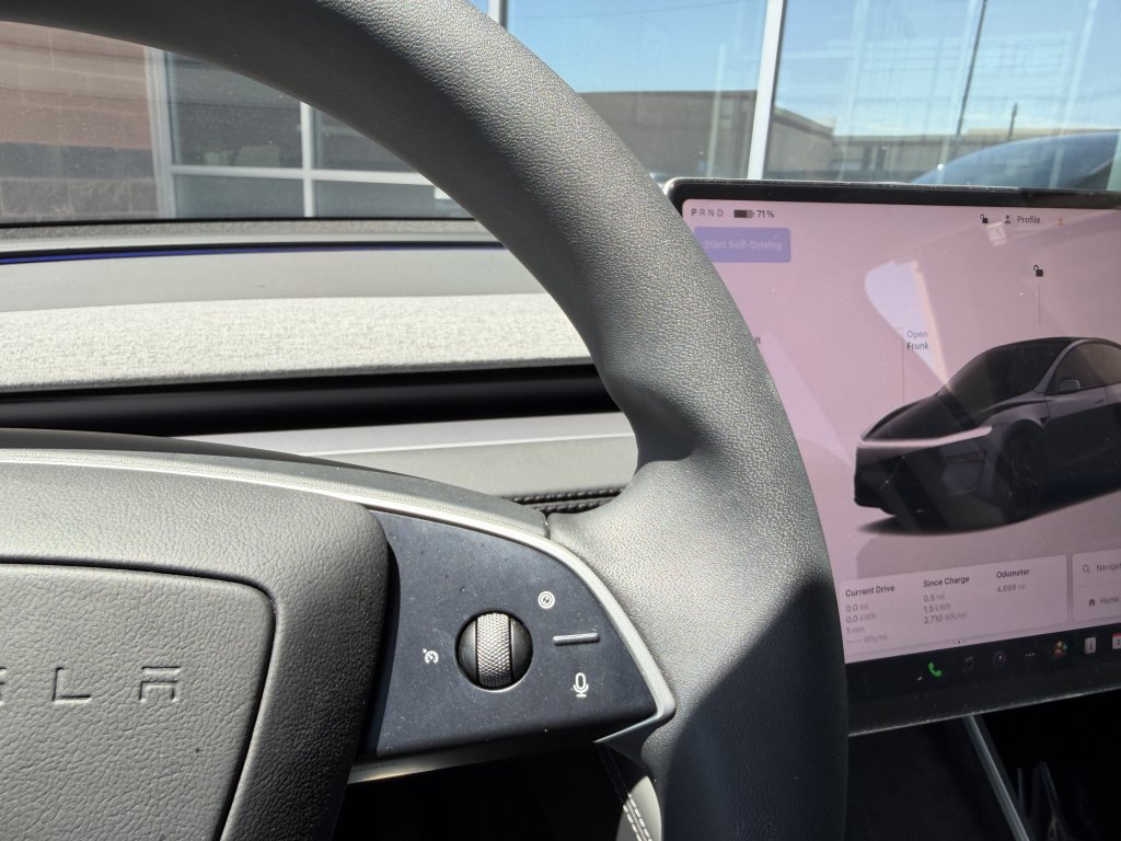 Used 2026 Tesla Model Y Long Range RWD image 34