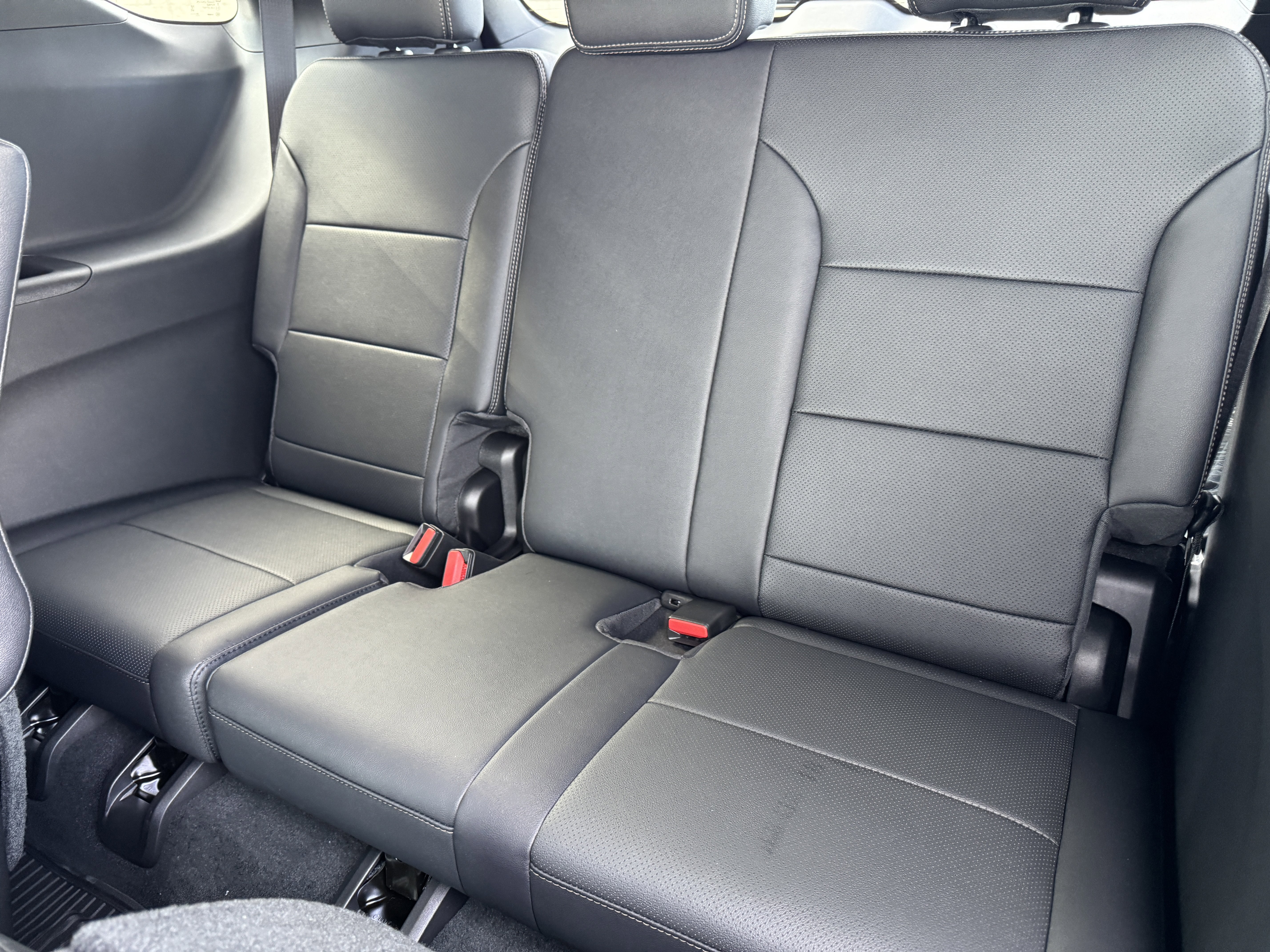 New 2026 Chevrolet Traverse High Country w/ LPO, Floor Liner Package AWD/4WD image 20